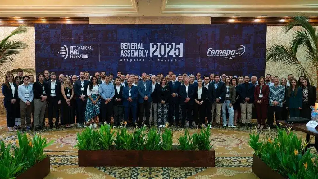 Latvija uzņemta starptautiskajā Padel federācijā (FIP)